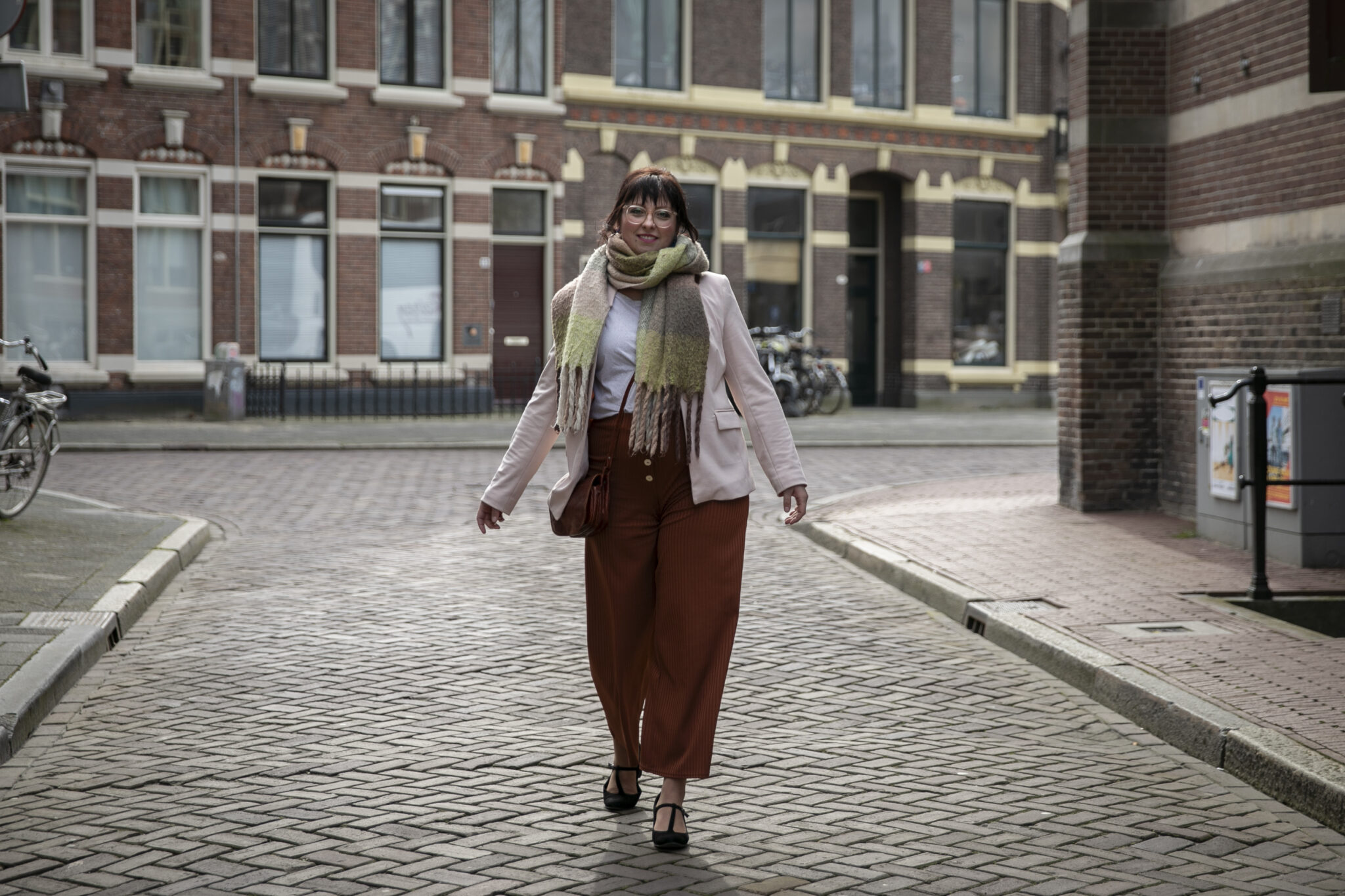 Fotoshoot in de stad voor een personal branding shoot
